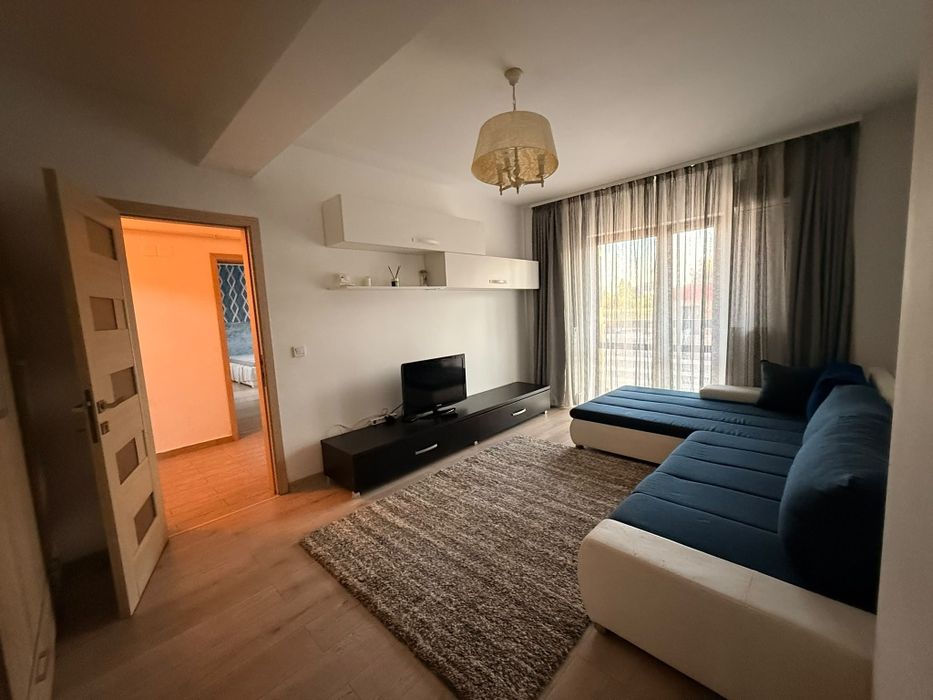 Se inchiriaza apartament 2 cam decomandat Rivers Towers.
