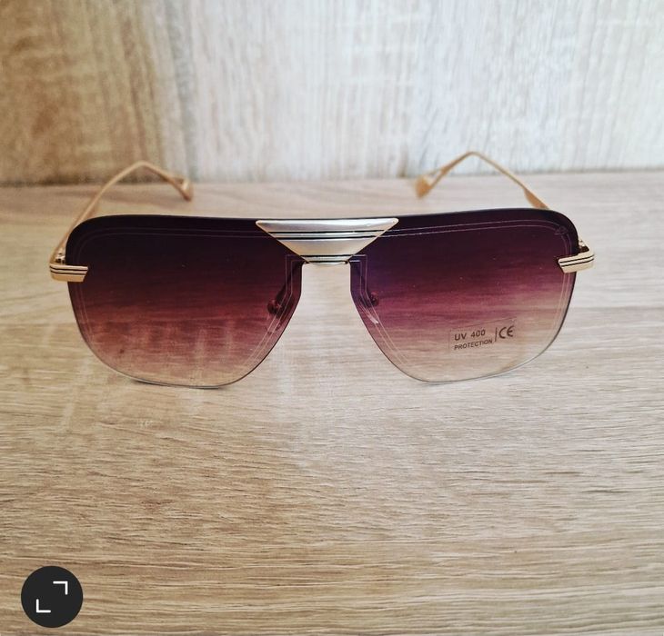 Ochelari de soare Maybach.