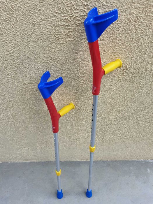 Set carje copii, antebrat, aluminiu, reglabile