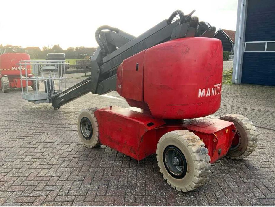 !!!Самоходна Вишка Под Наем!!!