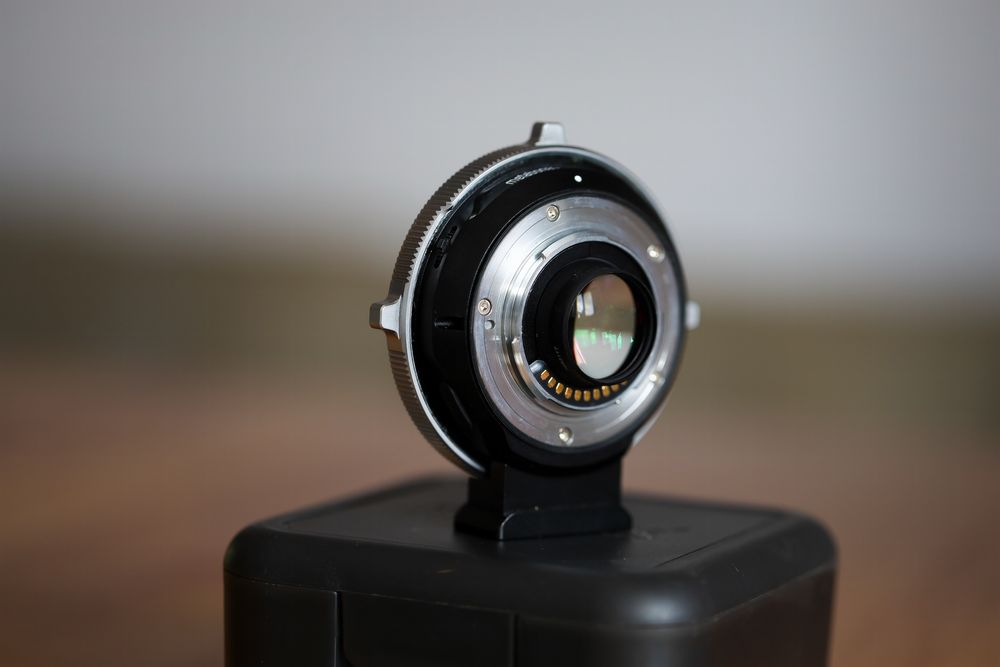 Adaptor Metabones Canon EF - BMPCC Blackmagic Speedbooster Cine XL 0.64