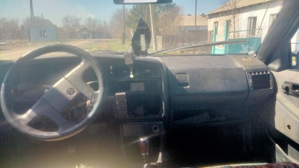 Продаю пассат в3 1990 года. Срочно!