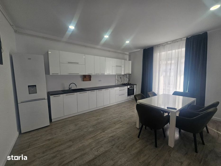 Apartament 3 camere, centru str. Horea