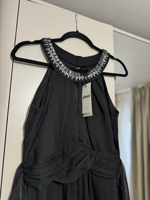 Vand 4 rochi marimea L