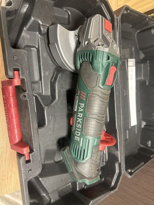 Акумулаторен ъглошлайф parkside