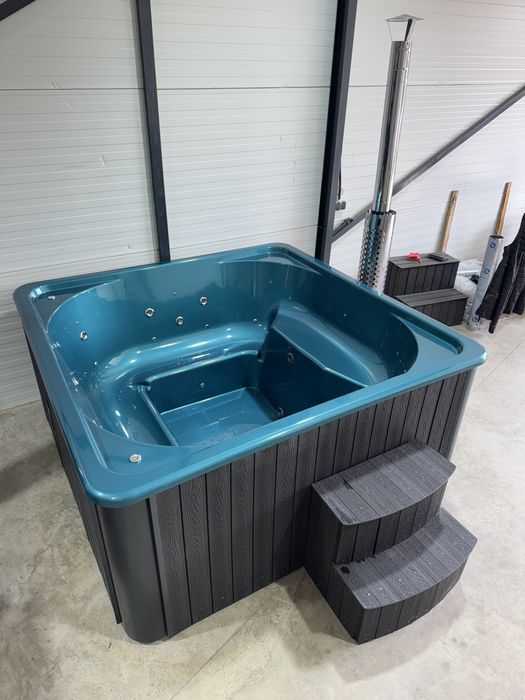 Ciubar patrat 2.2m x 2.2m