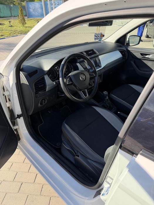 Skoda Fabia 1.4tdi 2016 Navi. Bluetooth.Front Assist. Euro 6.