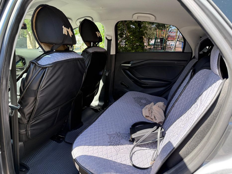 Продам Ладу Весту 1,6 МКПП