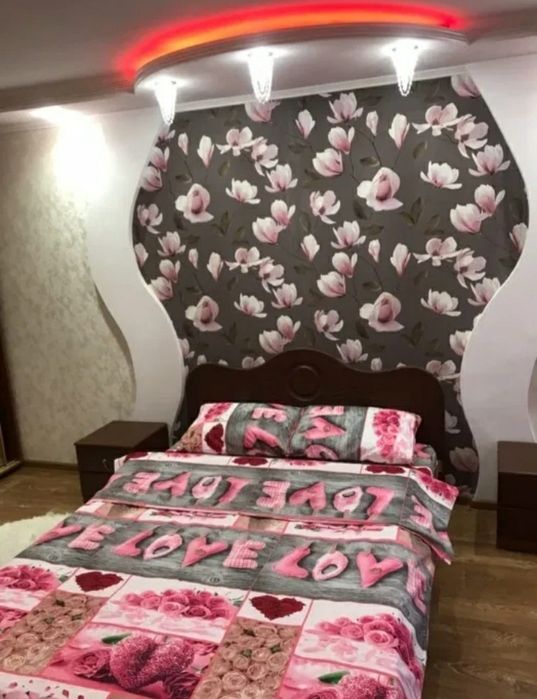 По часам в центре, Сарыарка 11-Абая