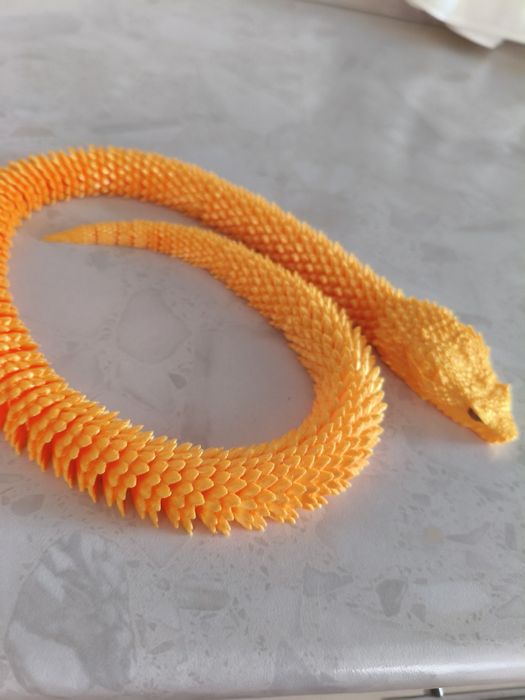 3D змейка из пластика