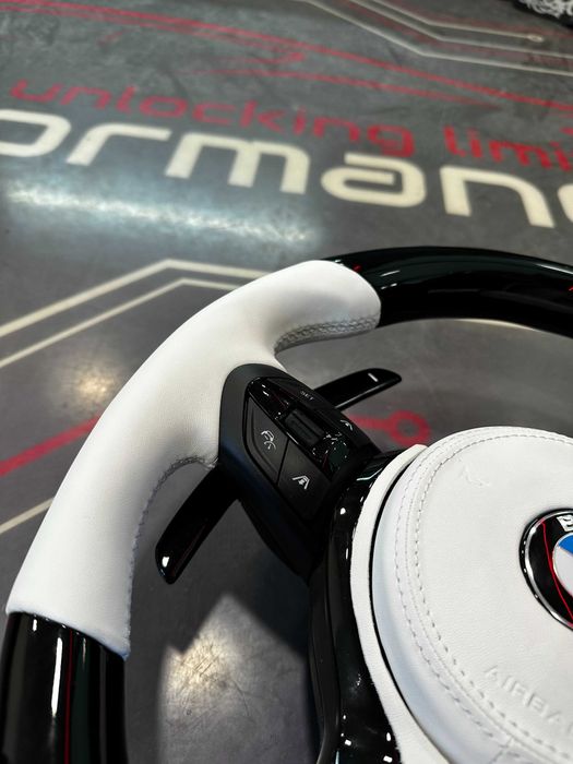 Volan M BMW PIANO BLACK / Vibratii / Incalzire / DISTRONIC! SERIA F/E