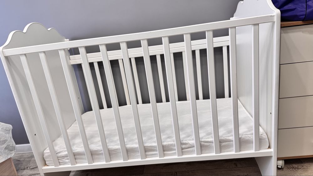 Продам детскую кроватку