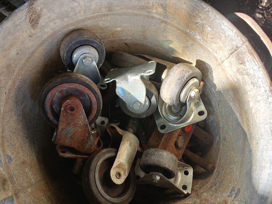 колёсики на тележки и т.д. разные