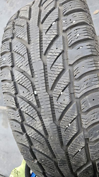 2бр гуми 215 65 16 купър