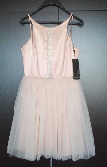 Къса официална дамска рокля размер М