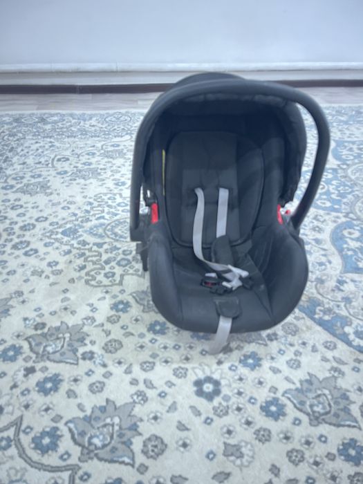 Автокресло до года