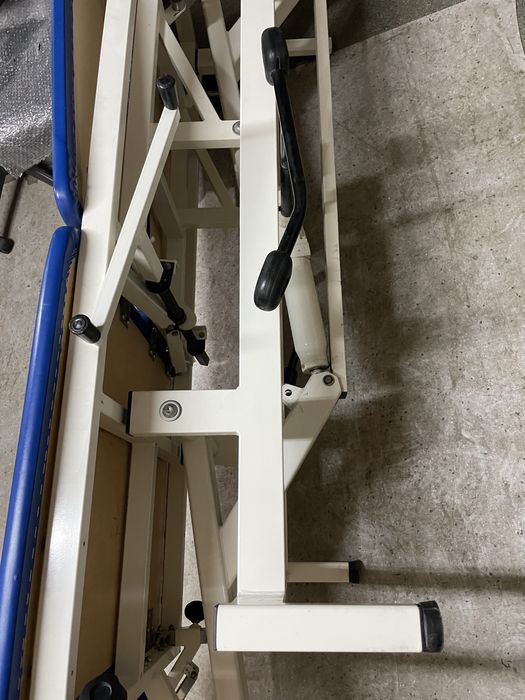 Массажный стол-кушетка