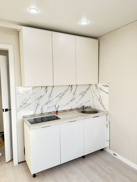 Продам комнату в общежитии на Муткенова 53.