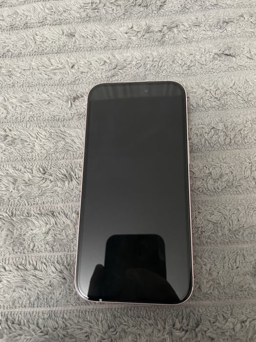 Продам Iphone 15