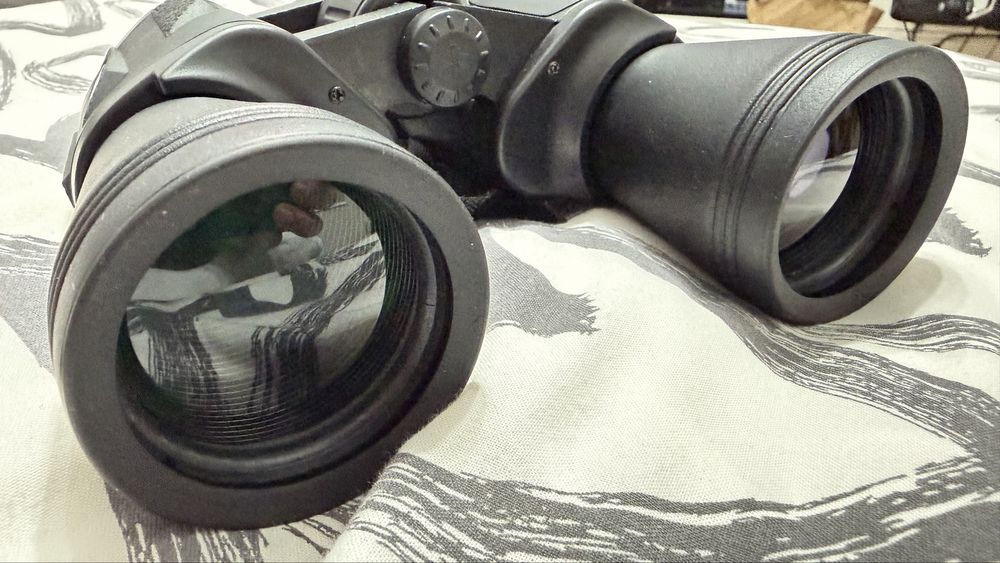 Binoclu Canon pt drumetii / vânătoare