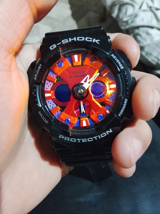 Продам часы g shock  120B всё работает