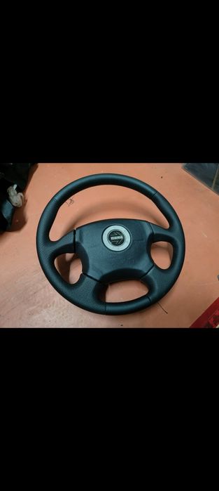 Продам руль Момо Субару 50000