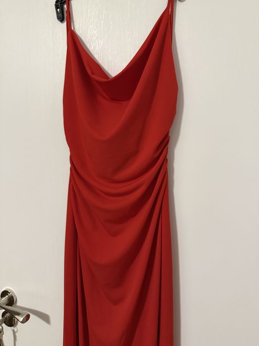 Дълга официална рокля