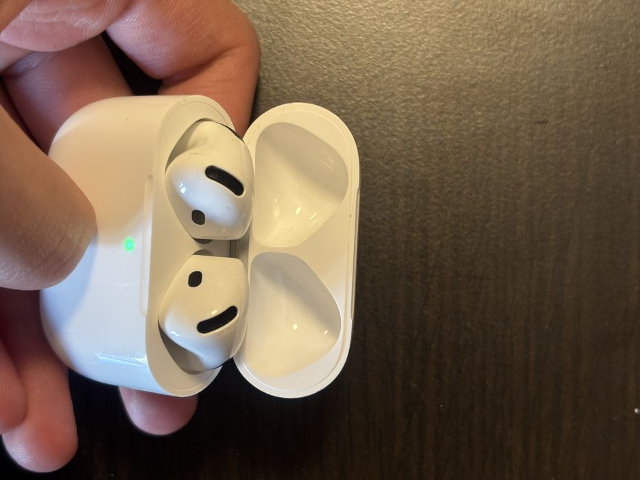 Airpods 4 Anularea zgomotului