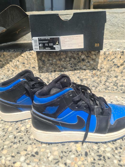Air Jordan 1 Mid GS маратонки