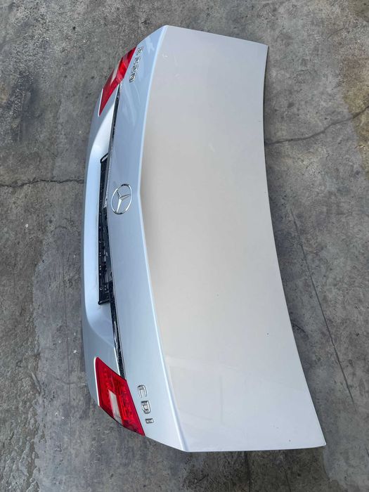 Capota portbagaj Mercedes E-Class W212