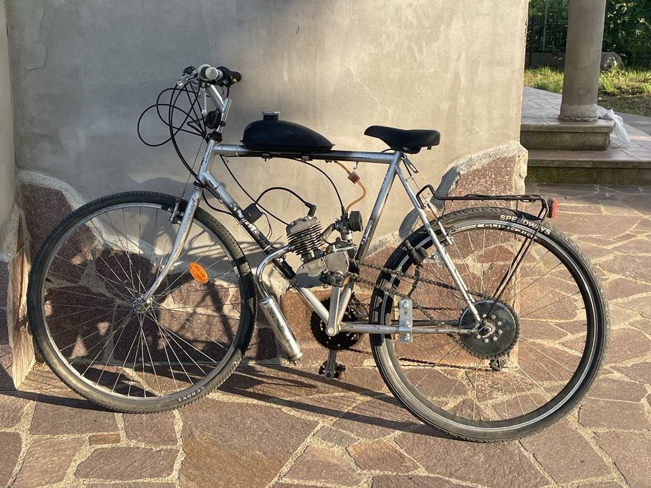 Bicicleta cu motor