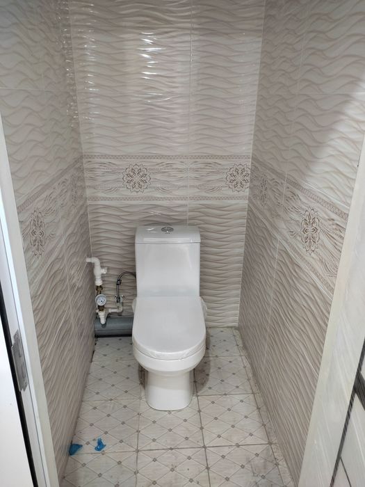 Срочна 3 хонали уй сотилади. Нурафшонда янги қурилган домда 4 этажда.