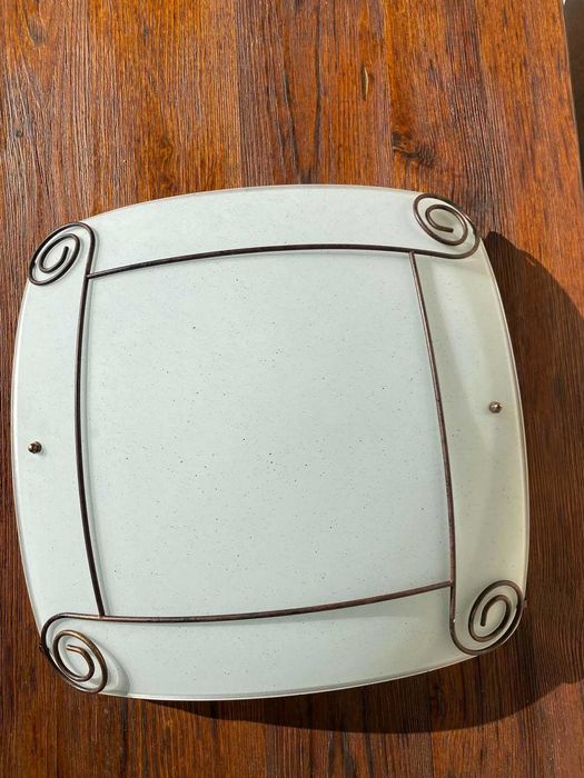 Апплик, плафон за коридор,спалня и баня