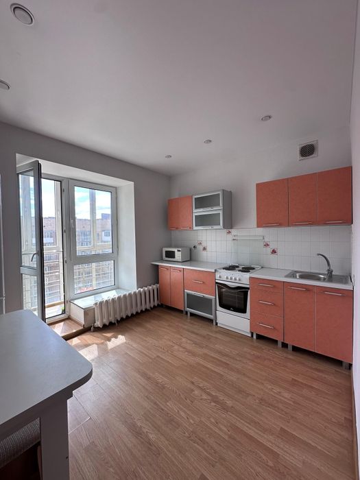 Продам полноценную  1 к.кв