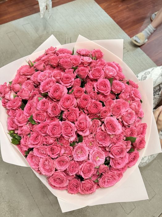 Цветы большой спрей розы