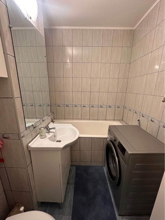 Inchiriez garsoniera zona Titan Auchan/Direct Proprietar