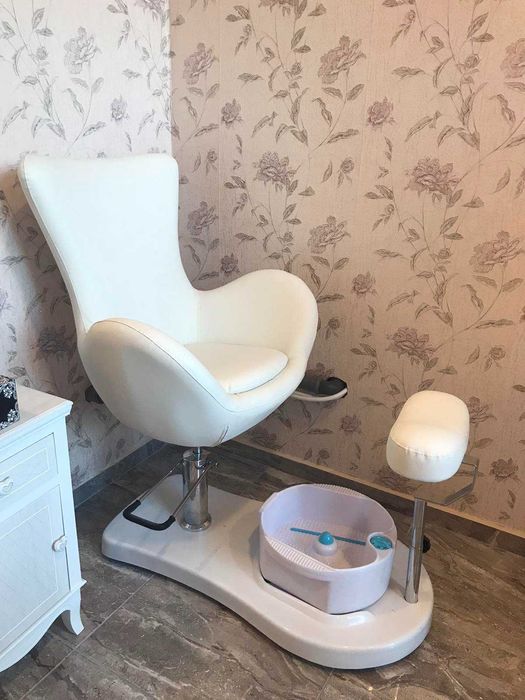Стол за педикюр Crem 105 х 75 х 54/70 см