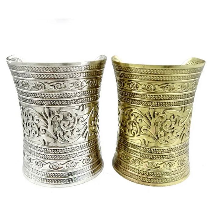 Гривна- накит за народна носия