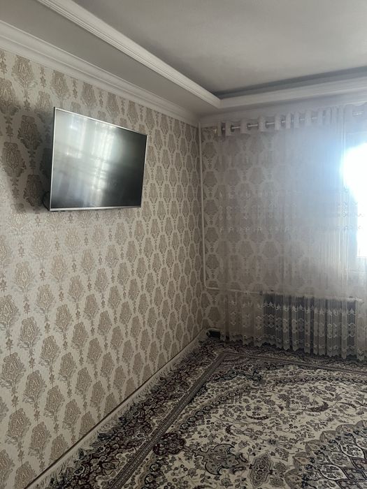 Medgaradok 3-xona 8 etaj kvartira sotiladi