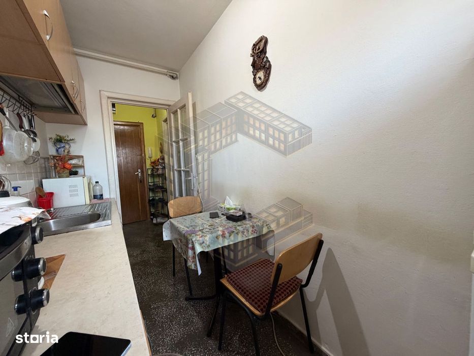 Apartament cu o cameră de vânzare, decomandat, zona Steaua, Timișoara