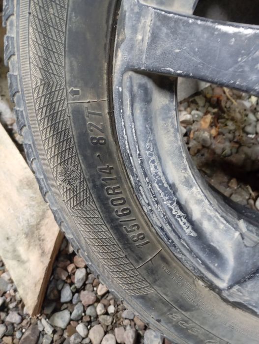 Диски с резиной лада