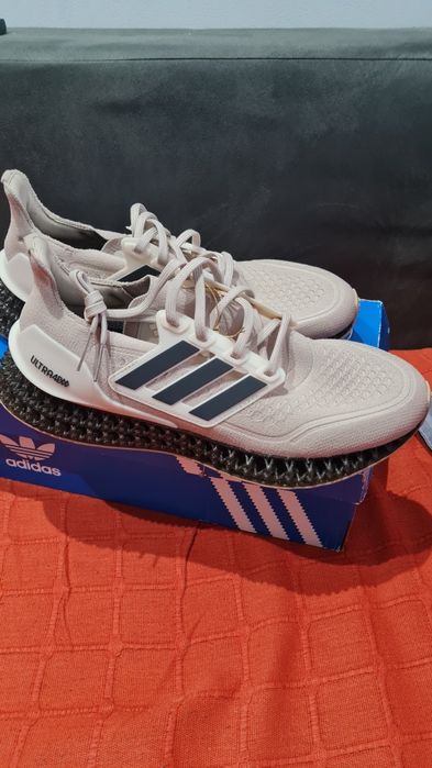 Vând Adidas ultra 4 DFWD