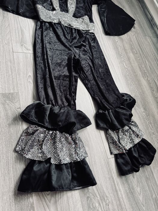 Compleu din catifea/ Elegance