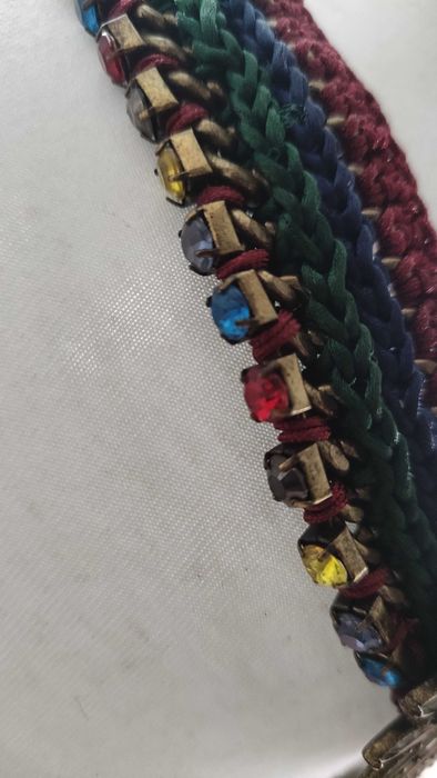 Масивно колие на ZARA с цветни кристали и ръчно изплетена яка