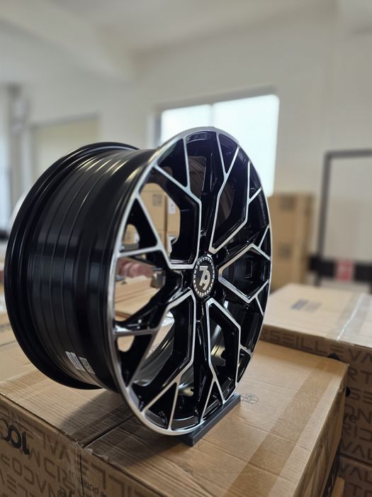 Jante noi R18 pt Audi A3 A4 A5 A6 A7 Mercedes E C CLA Volkswagen Bmw