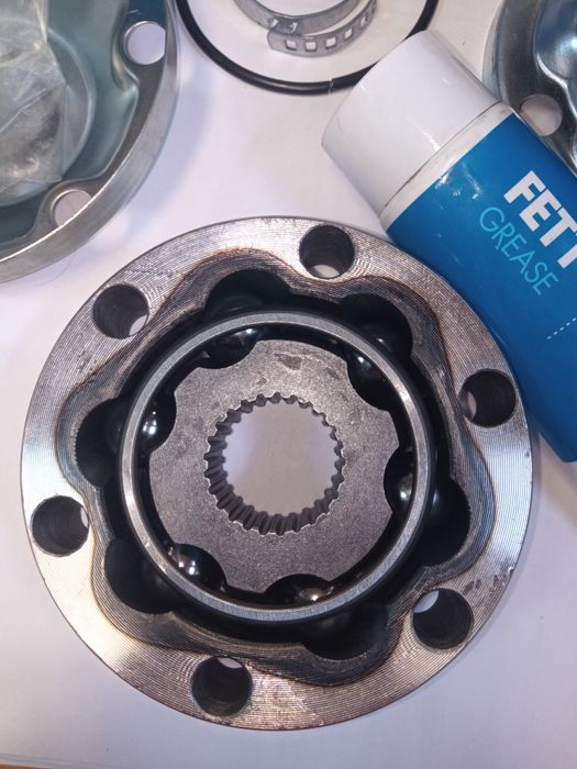 Граната на Мерседес w124