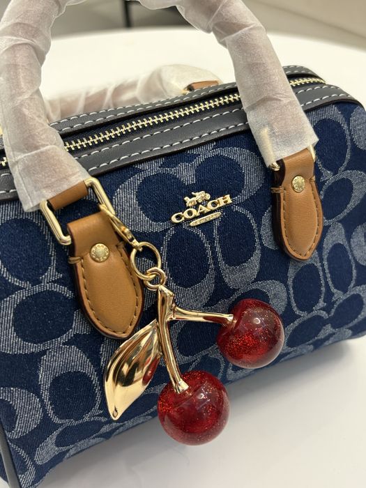 Дамска чанта Coach