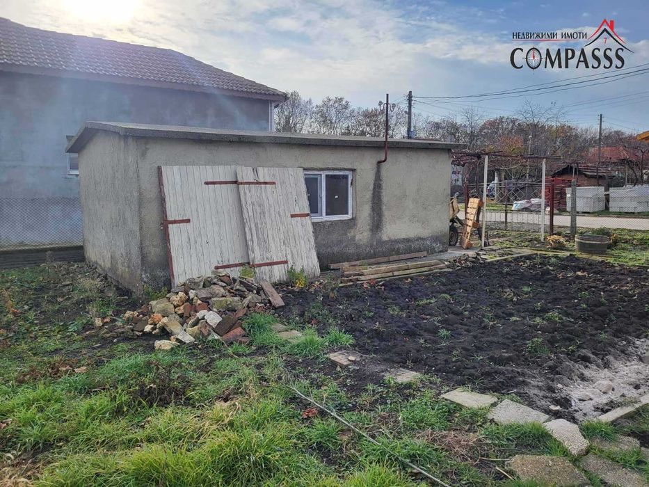 Продава се Къща в Генерал Тошево - 70 кв.м за 474 €/кв.м - Снимка #16