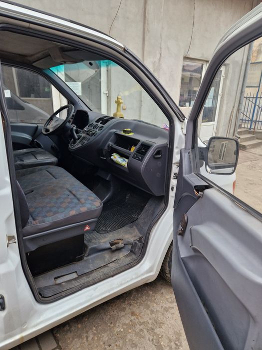 Vând Mercedes Vito Frigorific