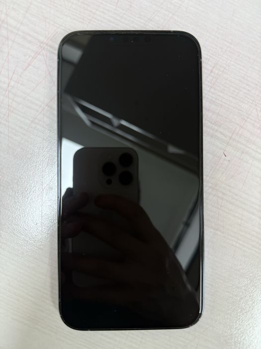 Продам айфон 13 про макс